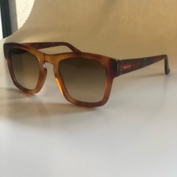 Gucci sunglasses - Picture 2 of 7